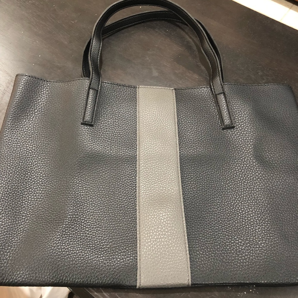 Vince Camuto tote